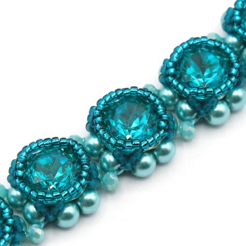 Rosalie Rivoli Encased Bracelet turquoise bracelet making kit — DIY set with beads and instructions for creating handmade jewelry