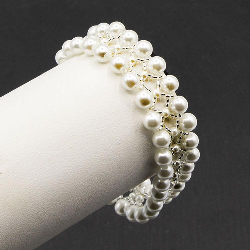 Serenity Bracelet dove white bracelet making kit — DIY set with beads and instructions for creating handmade jewelry