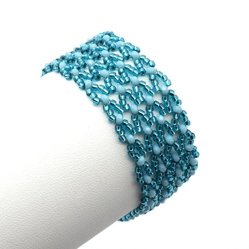 Diane Bracelet aqua bracelet making kit — DIY set with beads and instructions for creating handmade jewelry