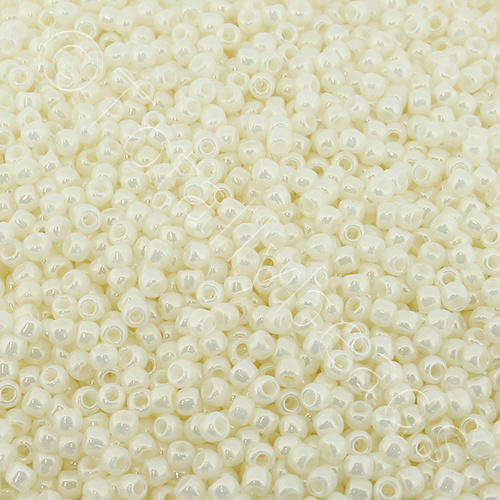 Toho Size 11 Seed Beads 10g - Opq Lust Navajo White