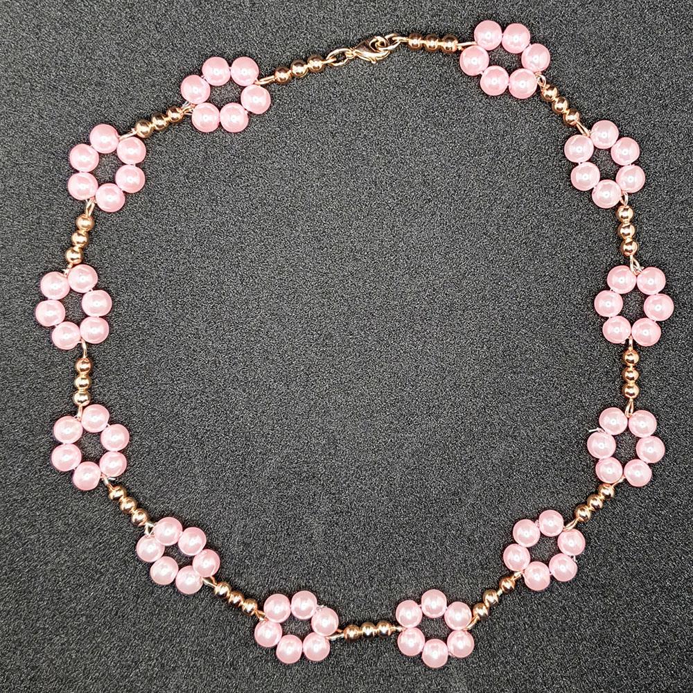 Daisy Chain Necklace flamingo necklace making kit — DIY set with beads and instructions for creating handmade jewelry