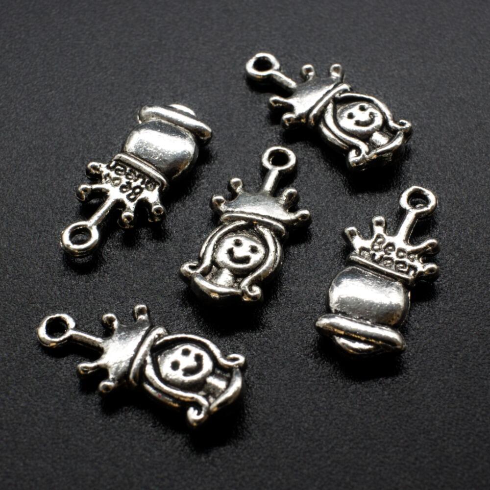 Antique Silver Metal Charm Bead Queen 19mm 10pcs for jewellery making
