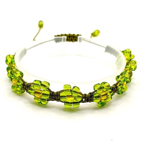 Forget me-knot macrame bracelets - green bracelet making kit — DIY set with beads and instructions for creating handmade jewelry