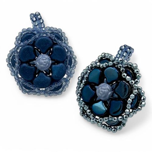 Ginko Flower Pendants x 4 blue mix jewelry making kit — DIY set with beads and instructions for creating handmade jewelry
