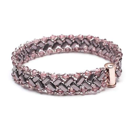 Hermione Bracelet pale rose bracelet making kit — DIY set with beads and instructions for creating handmade jewelry