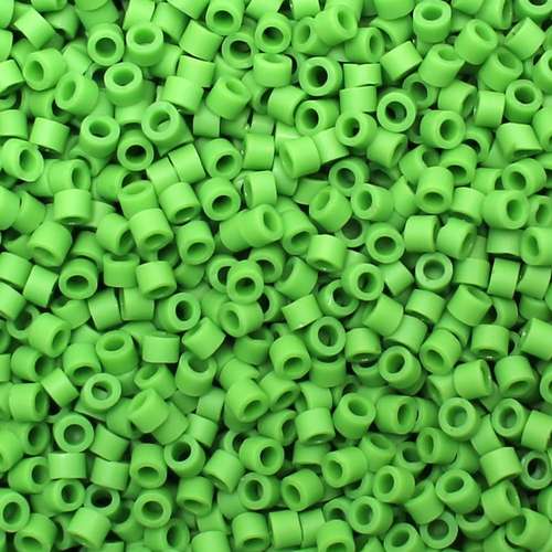 Toho Treasure Size 11 5g - Opq Frost Mint Green