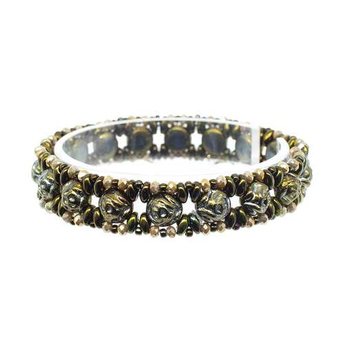 Caroline Rose Bracelet green iris bracelet making kit — DIY set with beads and instructions for creating handmade jewelry