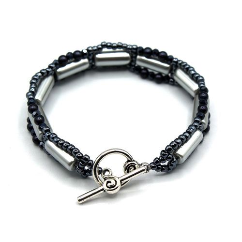 Phoebe Bracelet midnight grey bracelet making kit — DIY set with beads and instructions for creating handmade jewelry