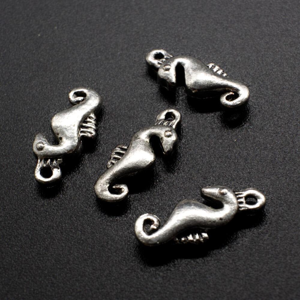 Antique Silver Metal Charm Seahorse 17mm 20pcs for jewellery making