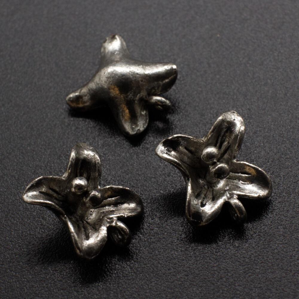 Antique Silver Metal Charm 4 Petal Flower 11mm 10pcs for jewellery making