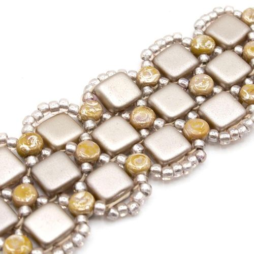 Kali Bracelet pearl bracelet making kit — DIY set with beads and instructions for creating handmade jewelry