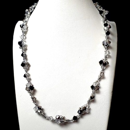 Helen Twist Necklaces monochrome necklace making kit — DIY set with beads and instructions for creating handmade jewelry