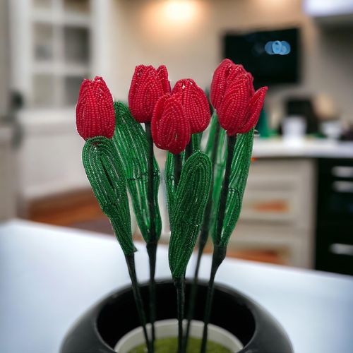 Beaded Tulips Make 6 red jewelry making kit — DIY set with beads and instructions for creating handmade jewelry
