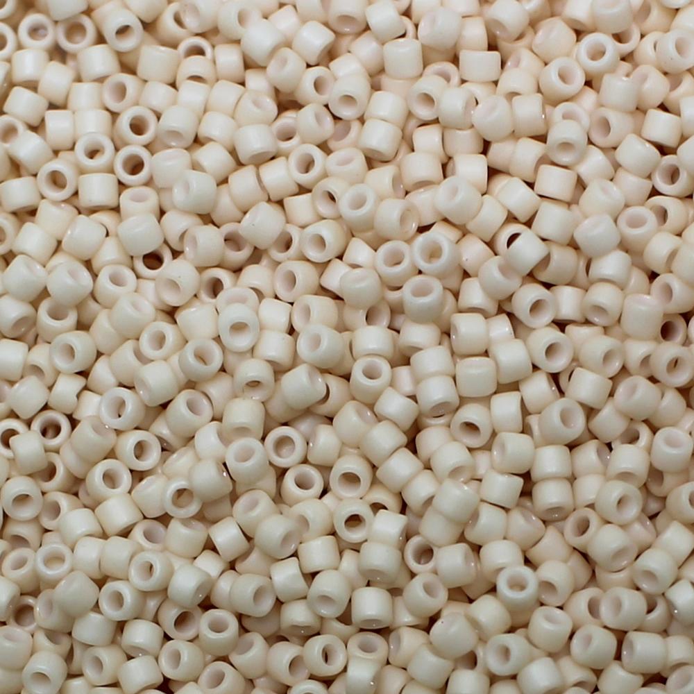 Toho Treasure Size 11 5g - Opq Pastel Frost Apricot