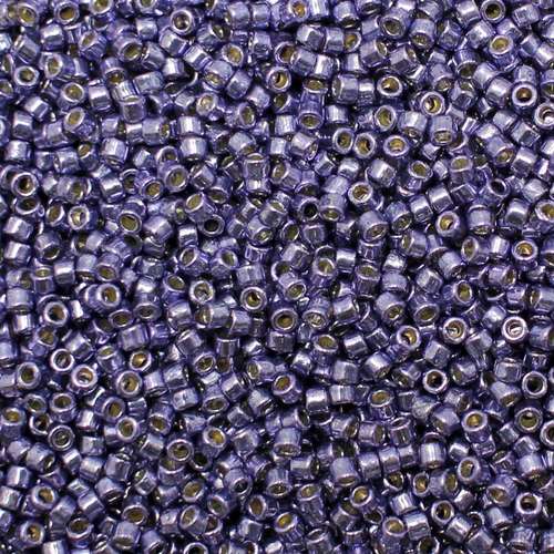 Toho Treasure Size 11 5g - PF Metallic Polaris