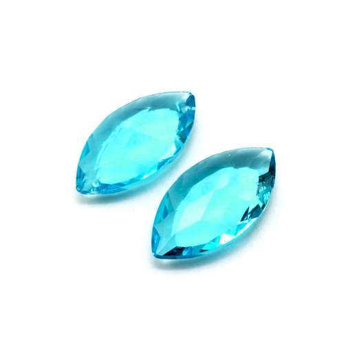 Glass Cyan Large Diamond 32x17mm