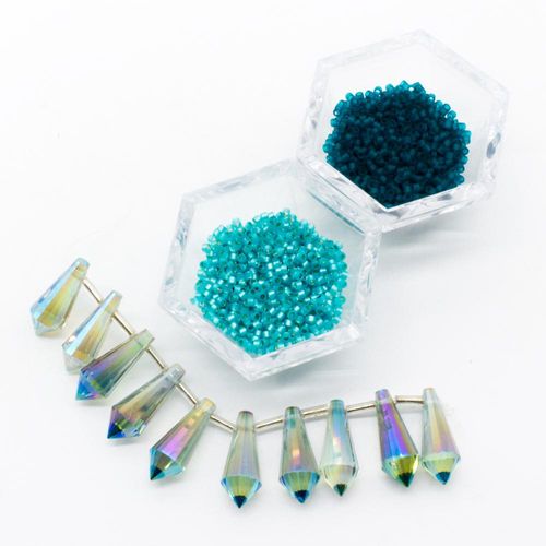 BC Week9 2022 - Beaded Bell Flower - Clear Rainbow