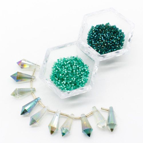 BC Week9 2022 - Beaded Bell Flower - Teal