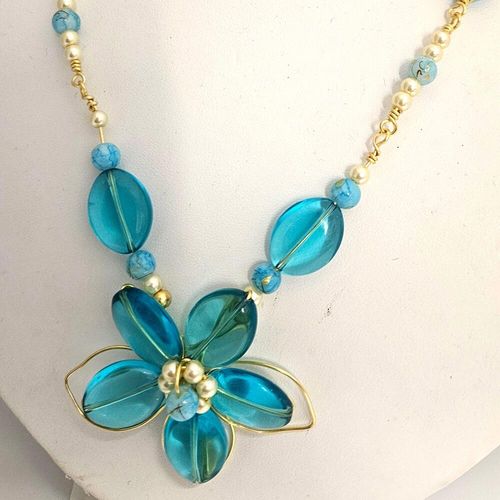 Wire Flower Necklace Makes 2 turquoise necklace making kit — DIY set with beads and instructions for creating handmade jewelry