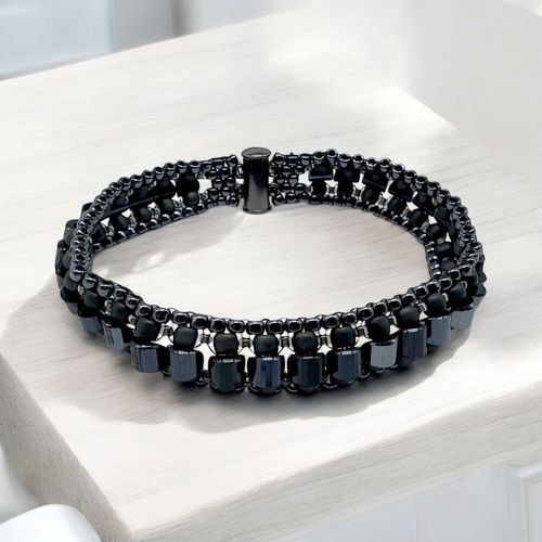 BC25WK24 Crystal Saddle Bracelets Jet Hematite for jewellery making