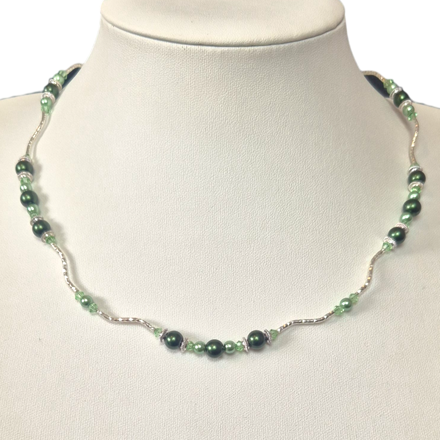 Susan Twist Necklace makes 3 Green for jewellery making