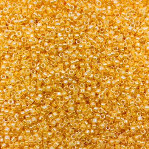 Toho Treasure Size 11 5g - Ceylon Lemon Chiffon