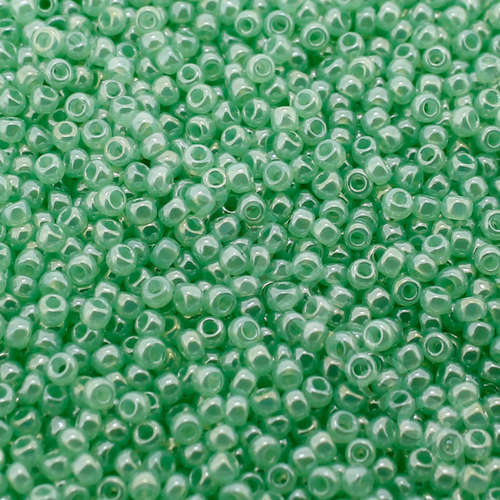 Toho Size 11 Seed Beads 10g - Ceylon Celery
