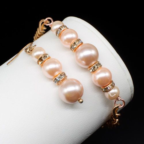 Camilla Jewellery Kit rose pink jewelry making kit — DIY set with beads and instructions for creating handmade jewelry
