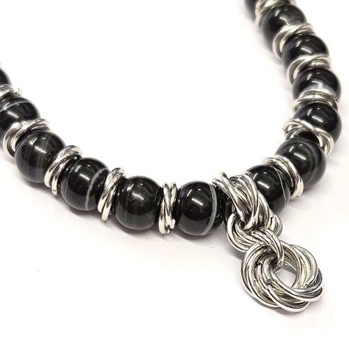 Laura Agate Jewellery black jewelry making kit — DIY set with beads and instructions for creating handmade jewelry