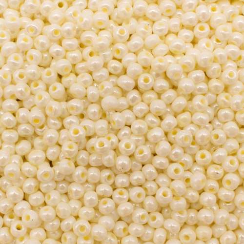 size 8 FGB glass seed beads shell colours lemon — 50g pack, ideal for bead weaving, embroidery, and jewelry making