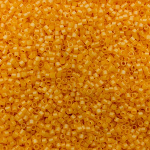 Toho Treasure Size 11 5g - Ceylon Frosted Lemon Chiffon