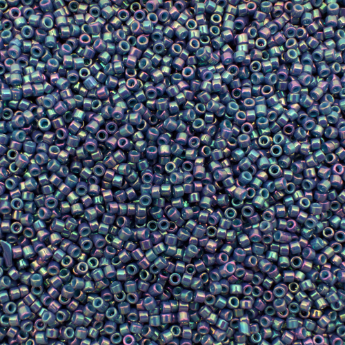 Toho Treasure Size 11 5g - Opaque Plum Rainbow