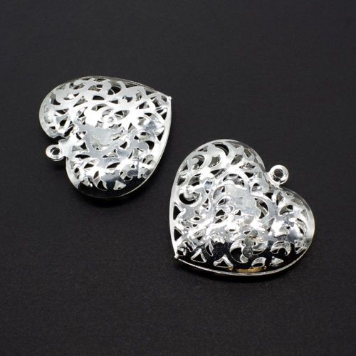 Hollow Heart 40mm 2pc