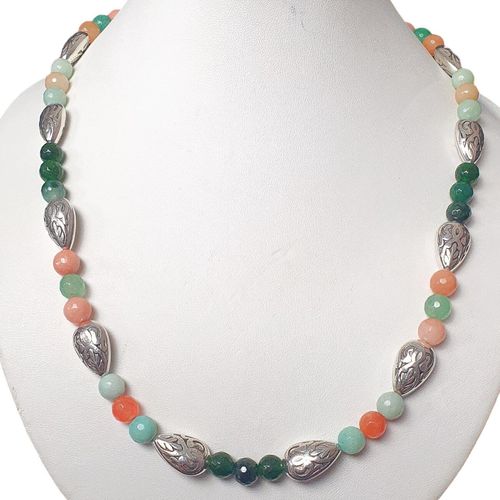 Laverna Jade Necklace coral reef necklace making kit — DIY set with beads and instructions for creating handmade jewelry