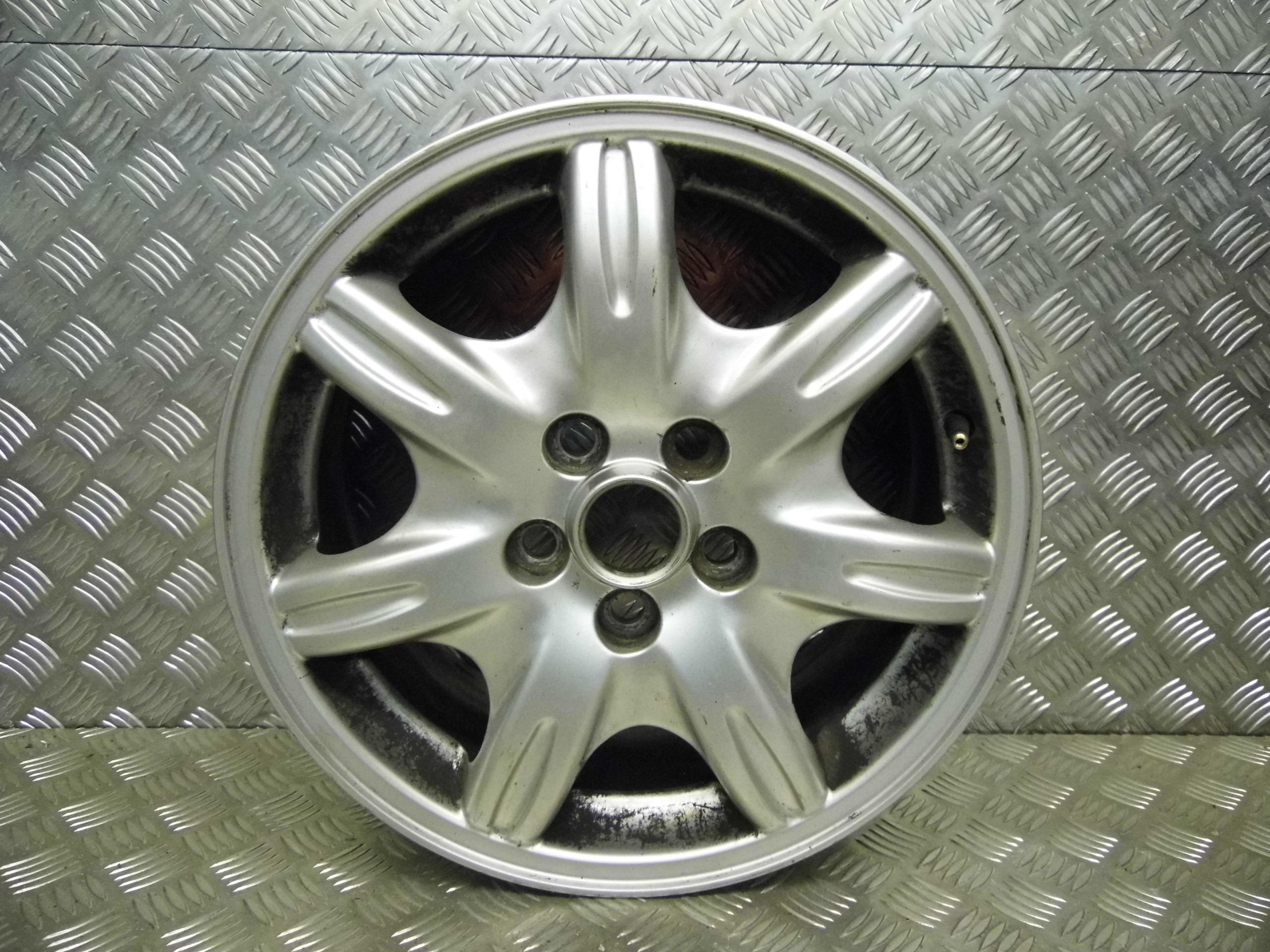 Used 2000 Jaguar S Type Saloon 7j X 16 Quot Inch 5 Stud Alloy