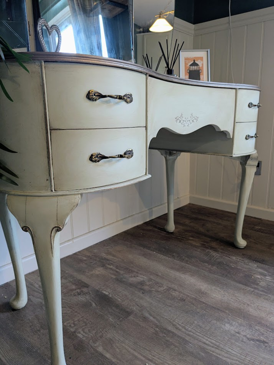 vintage dressing table with mirrors