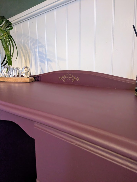dressing table in purple