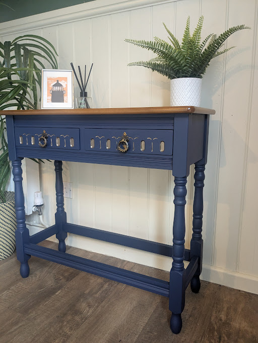 hallway table