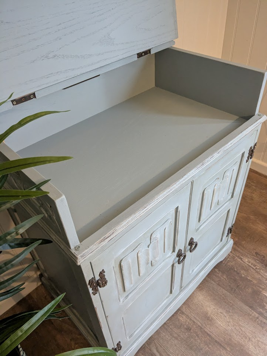 lift top cupboard