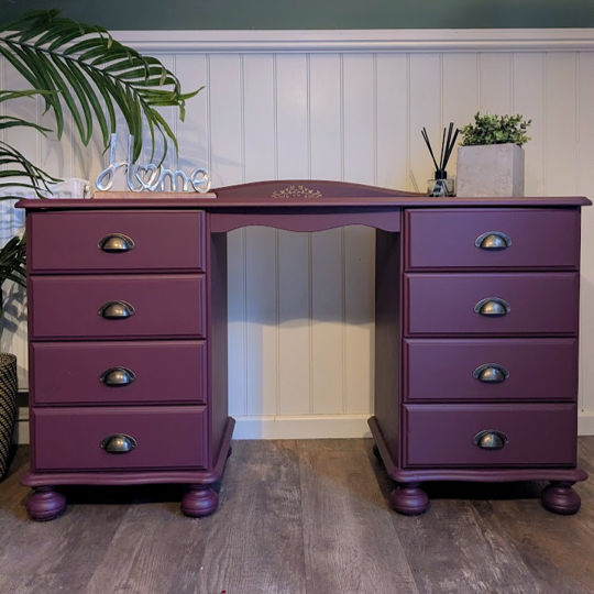 purple dressing table
