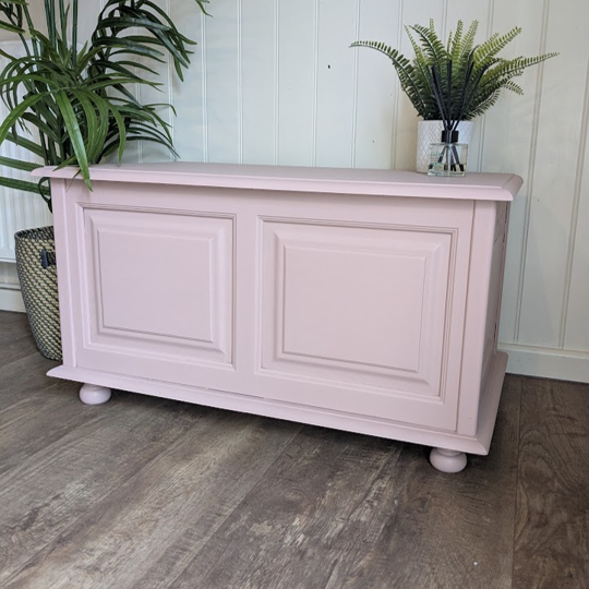 dusky blush pine blanket box