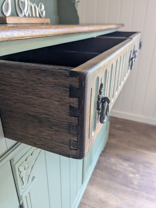 dresser