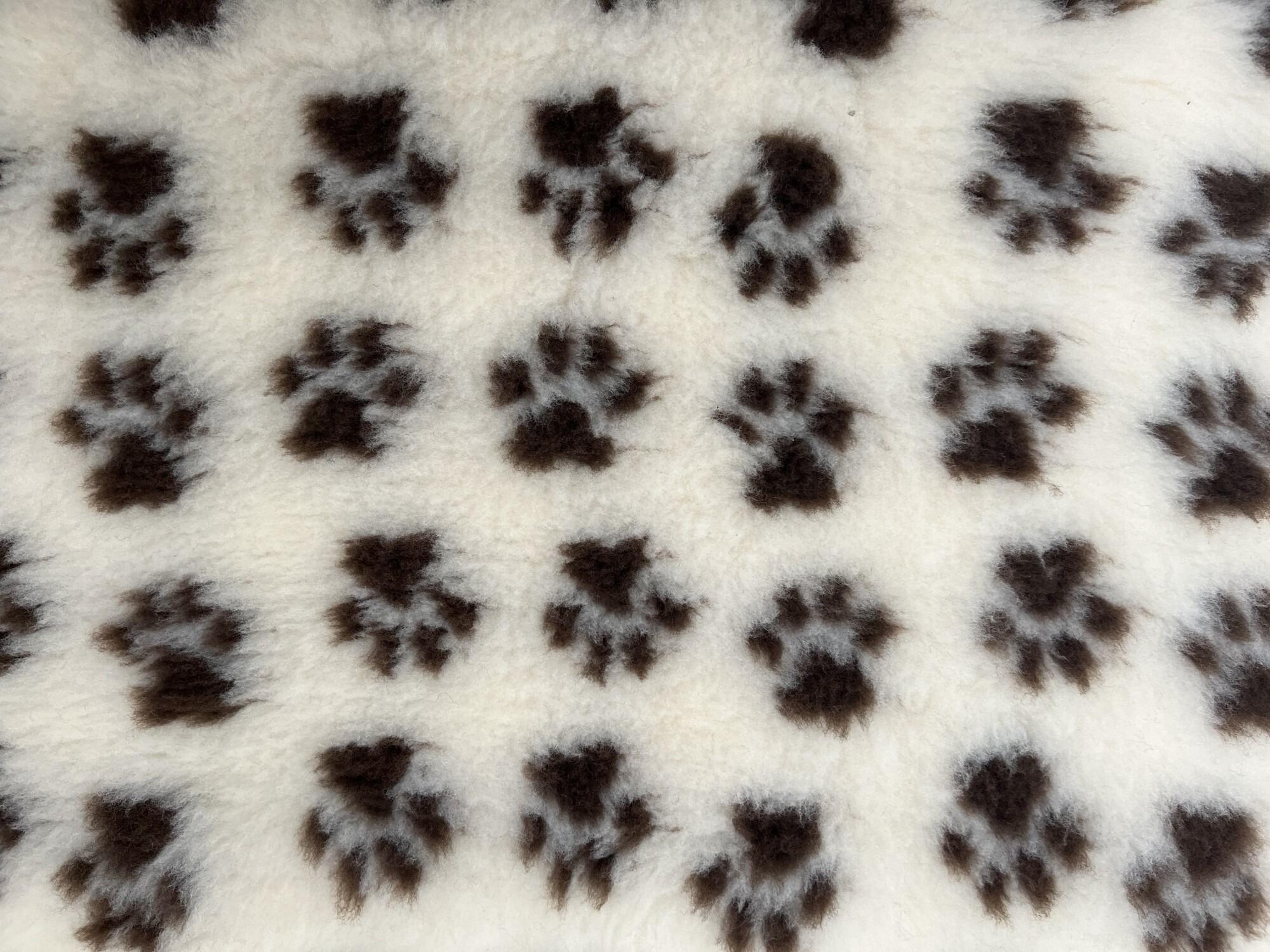 Bederia Dog Vet Bed – Cream with Small Black Paws Design