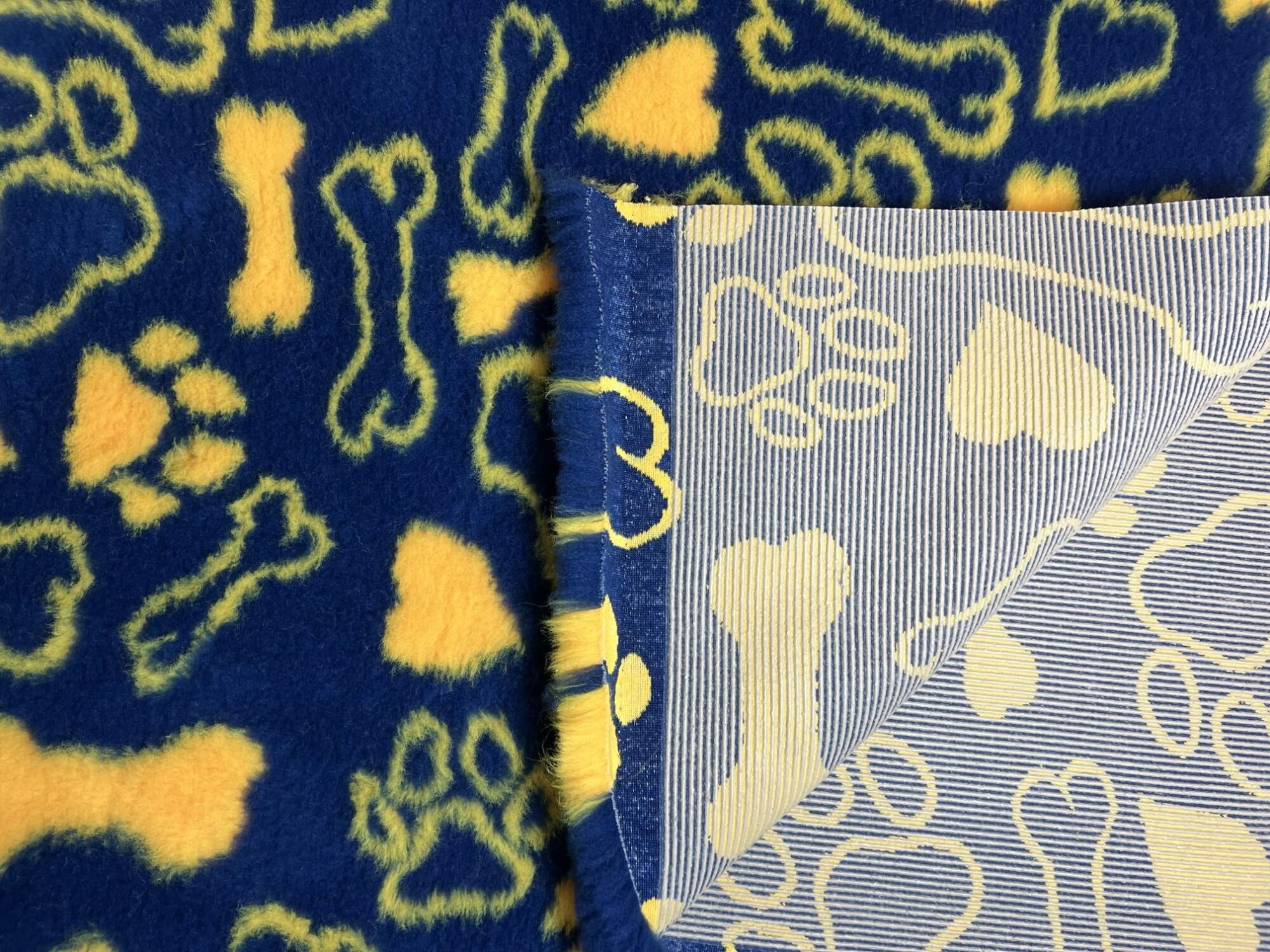 Exclusive Bederia Bedding for Dogs Rubber Backed Blue Heart Paw Bone