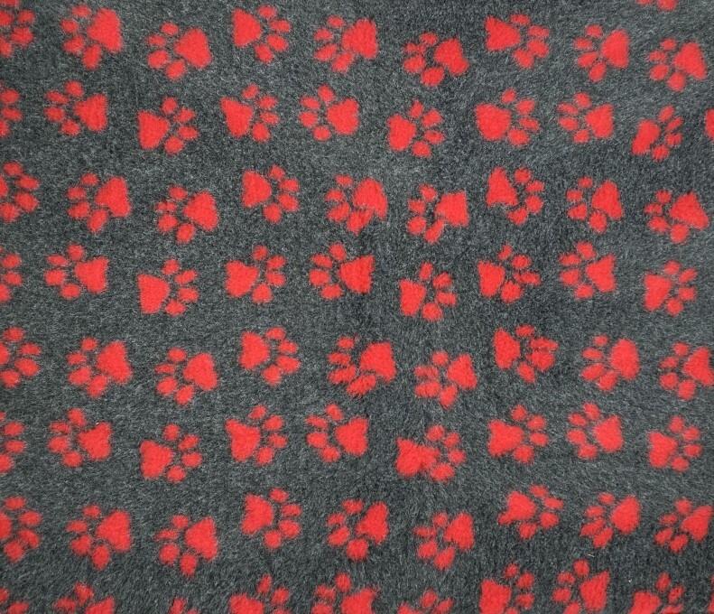 Dogeria Bedding for Dogs Rubber Backed Black with Red Paws