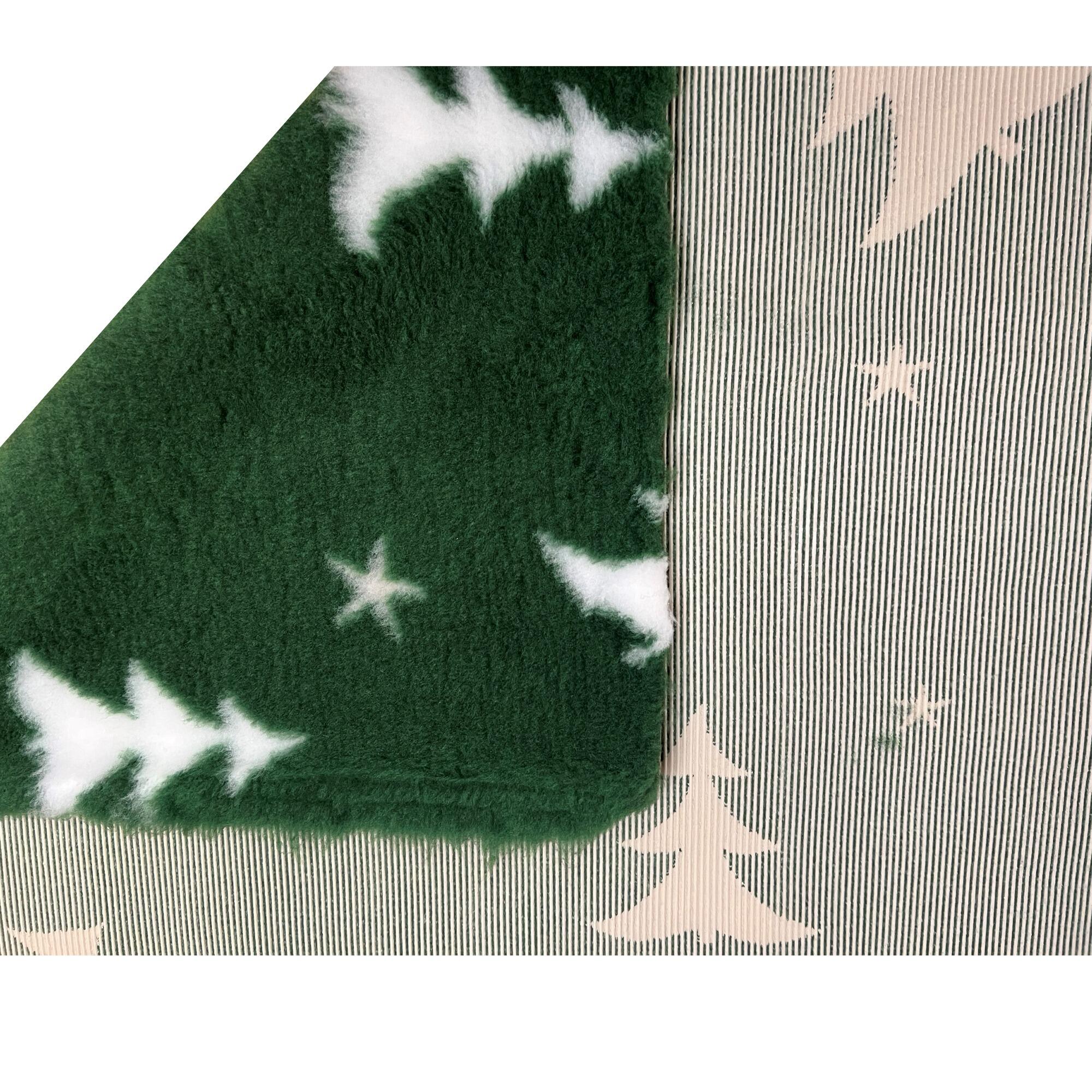 Bederia Pet Bedding Green with Christmas Trees Design – Festive Comfort for Your Pet