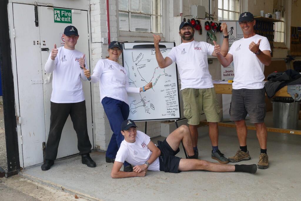 5 Reasons Why Customised Workwear Boosts Team Morale | Workwear Southampton
