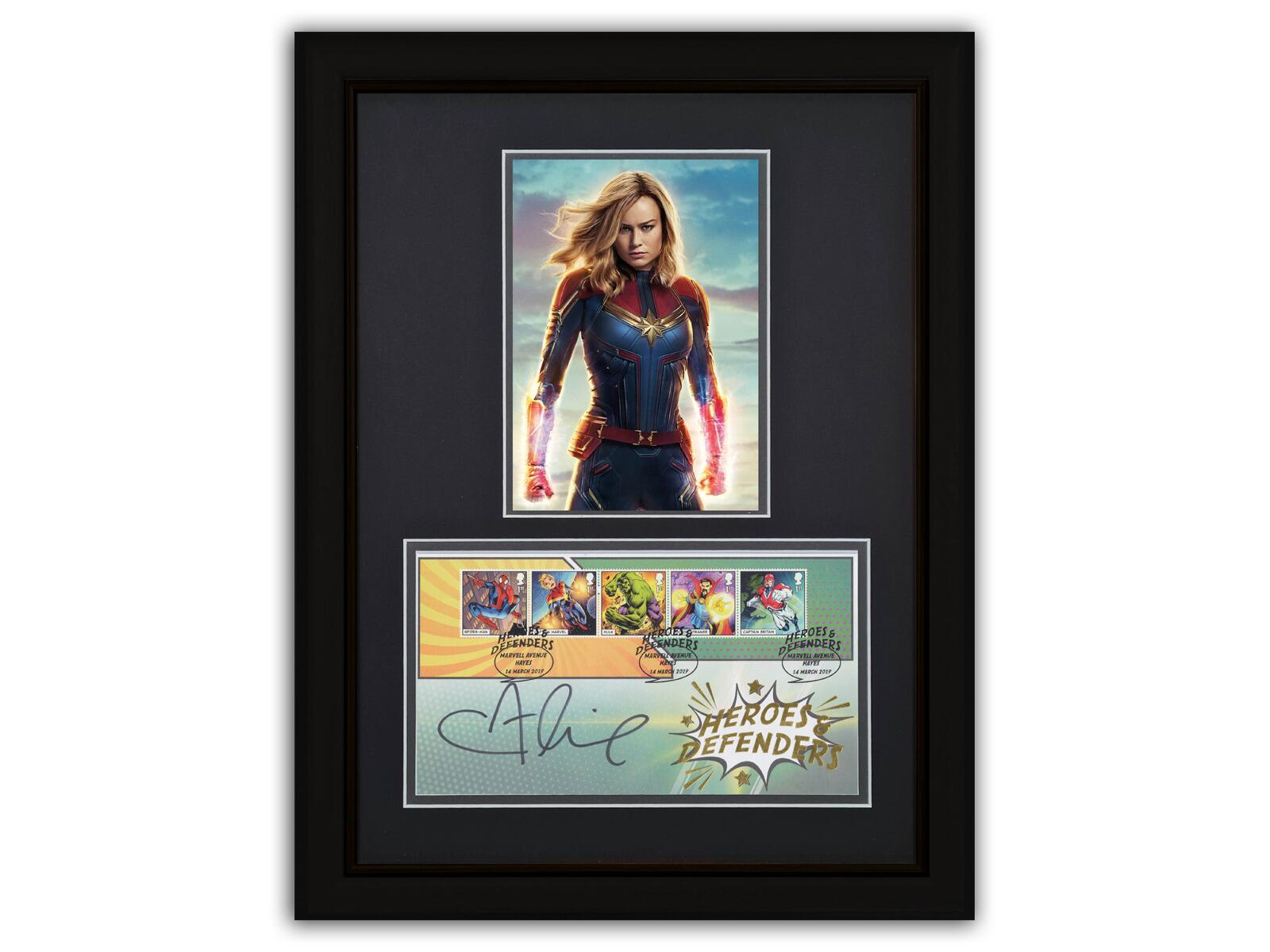 Brie Larson 'Captain Marvel' autographed | Marvel - Black Frame