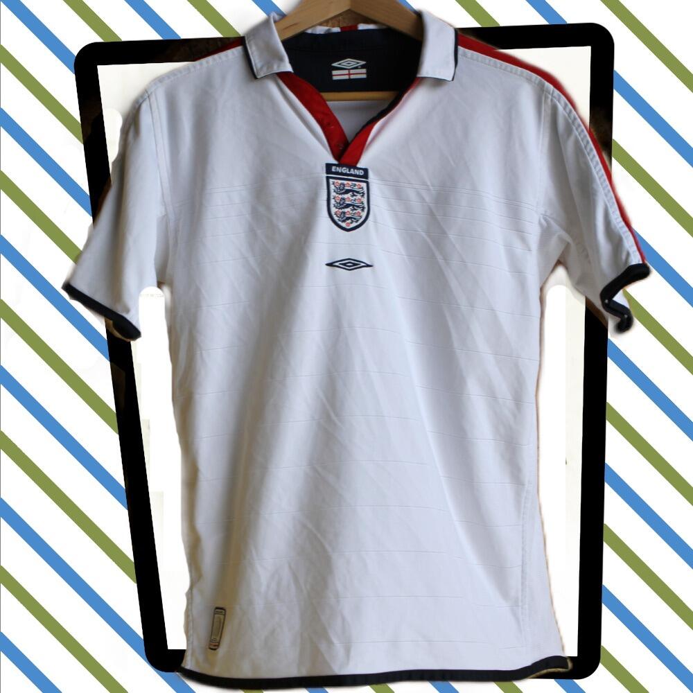 Fabulous 2003-2005 Umbro England national team reversible football jersey