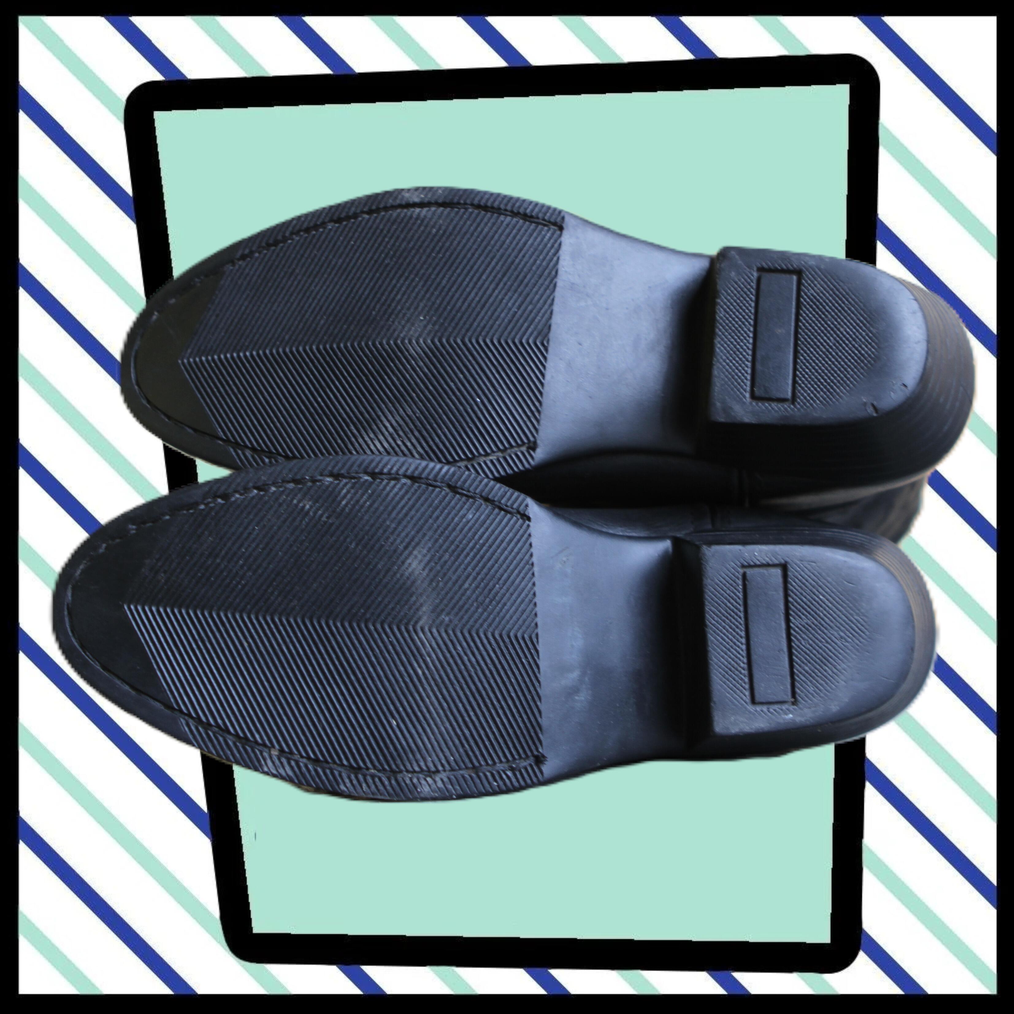 Great western/cowboy boot in black- soles